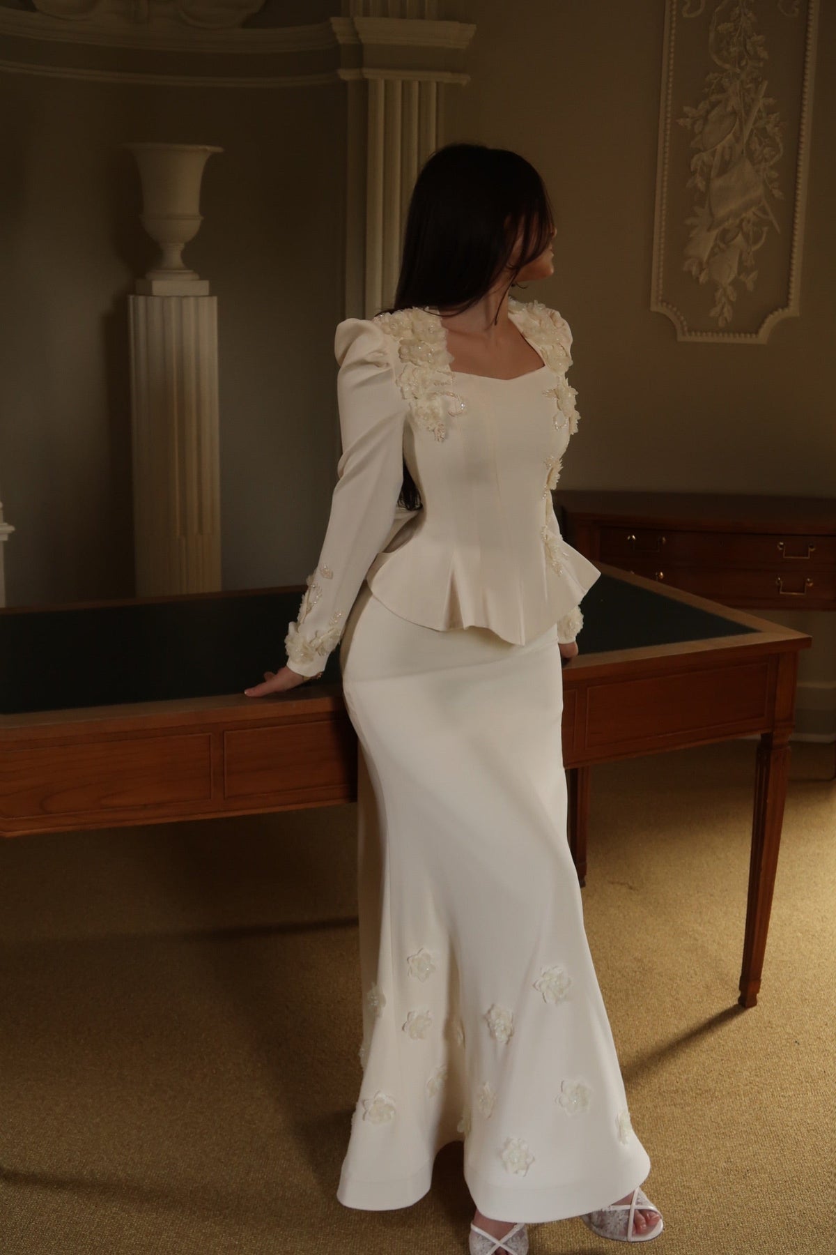 The Eliana suit ivory