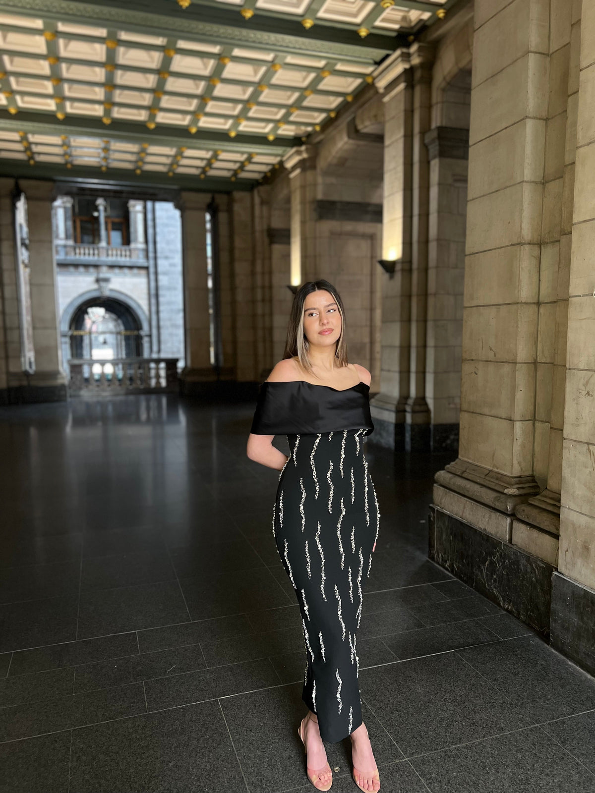 The Mersa dress black